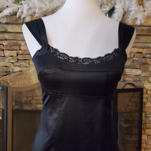 XOXO Black Sleeveless Mini Dress - Picture 2 of 7